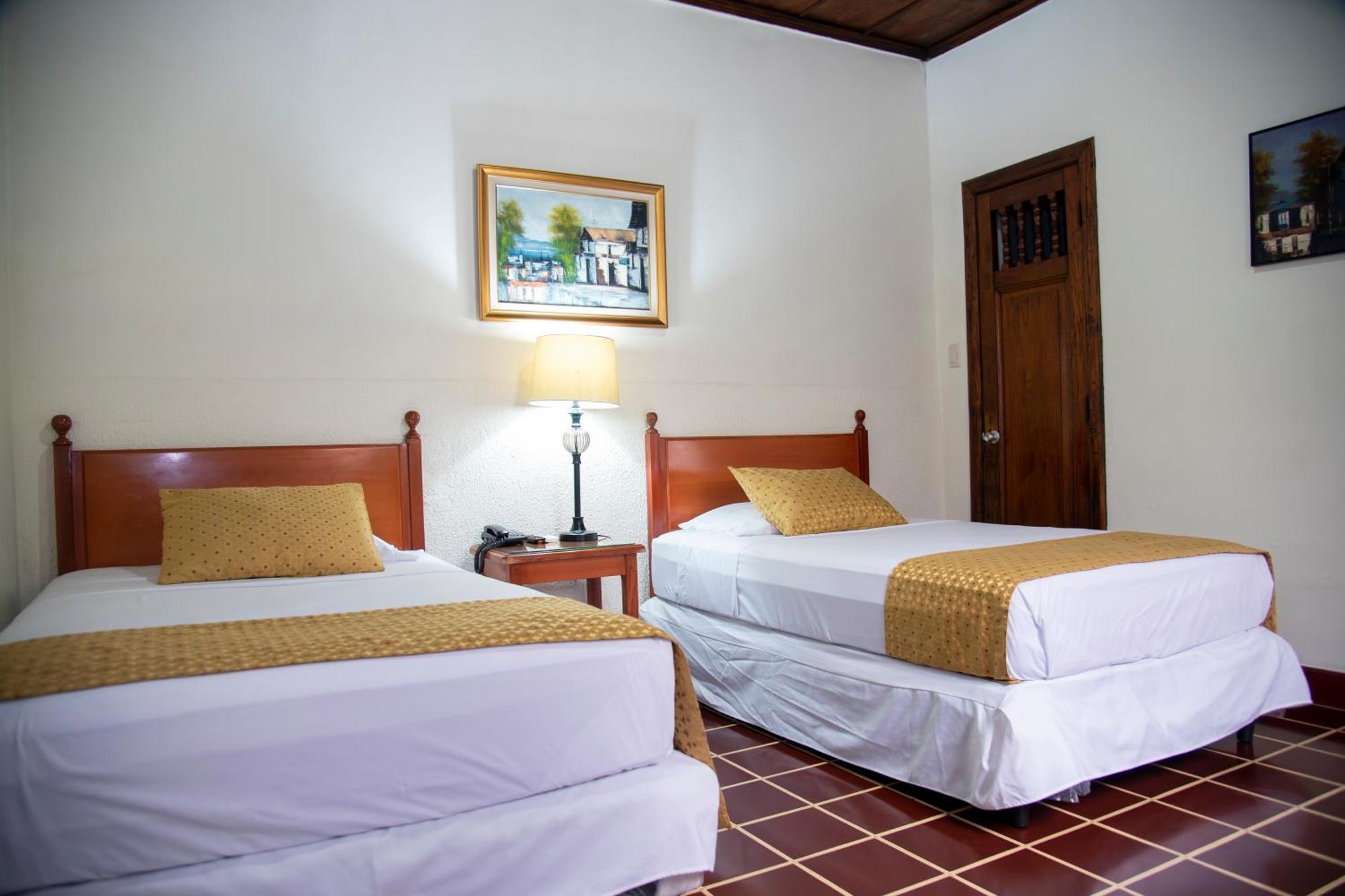 Hotel Villa Serena Escalon San Salvador Exterior photo