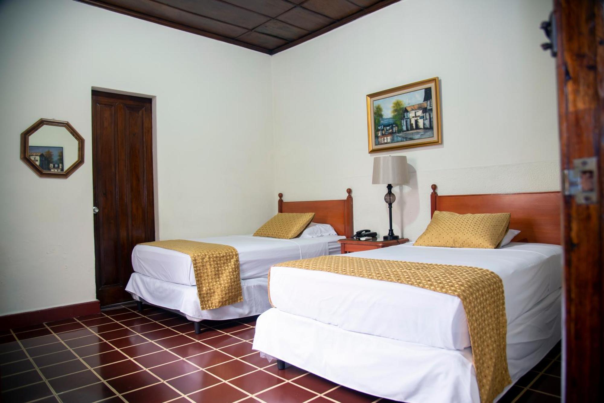 Hotel Villa Serena Escalon San Salvador Exterior photo