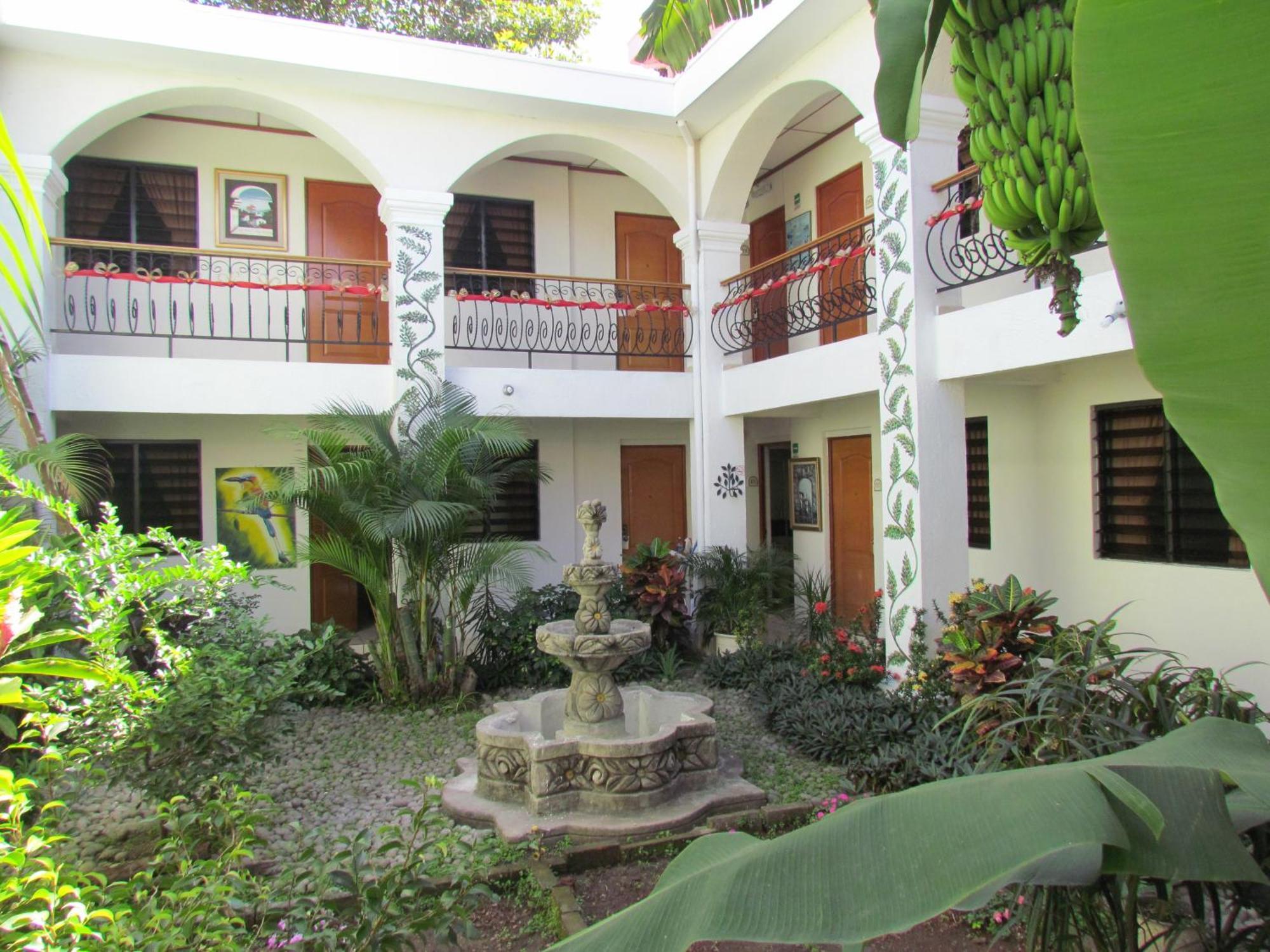 Hotel Villa Serena Escalon San Salvador Exterior photo